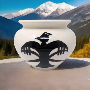 VTG Pottery Planter Cream Black Thunderbird Signed Ruth S. 1980 Hobbyist Piece